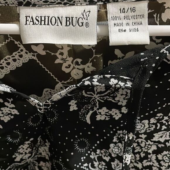 Fashion bug blouse   - Picture 6 of 6